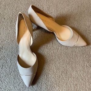 Calvin Klein Snakeskin nude pointy Heels 9.5M